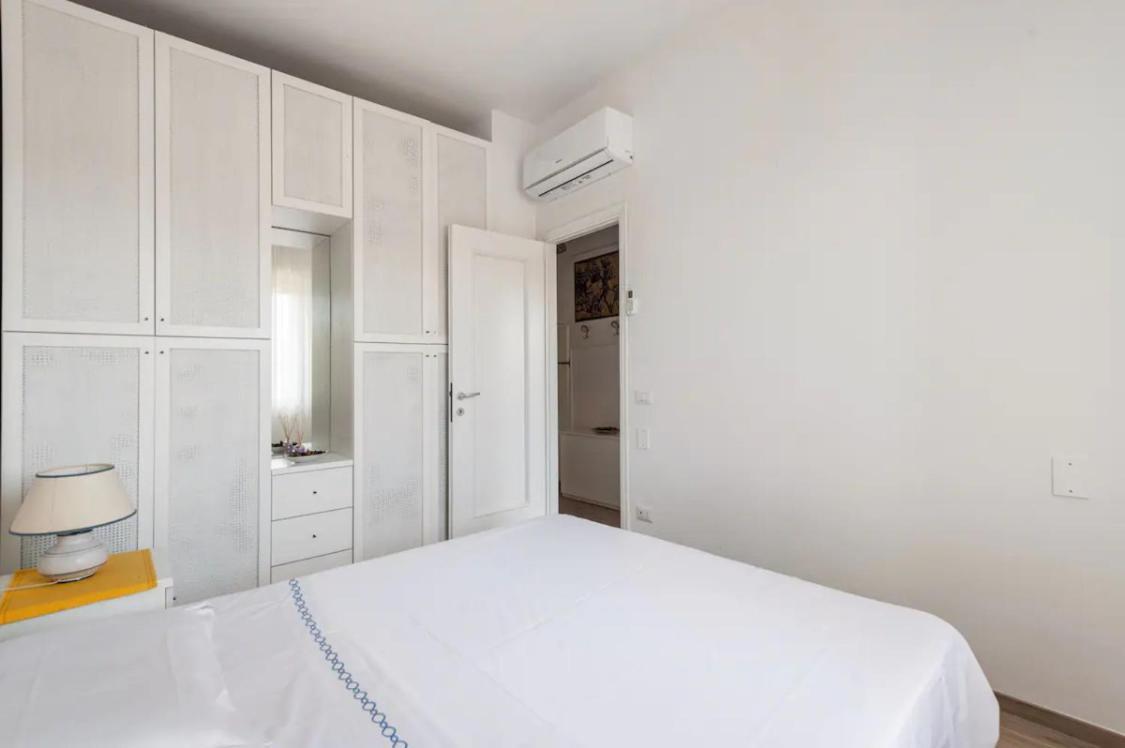 Seaside Apt Private Parking And Near The Beach Виареджо Экстерьер фото