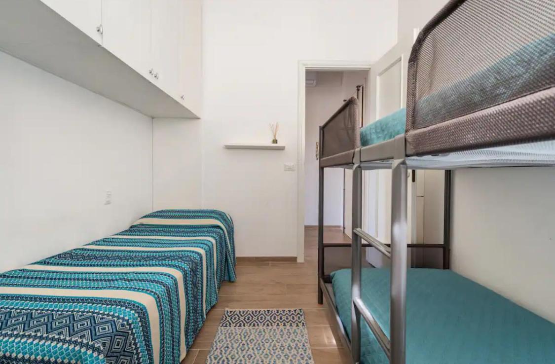 Seaside Apt Private Parking And Near The Beach Виареджо Экстерьер фото